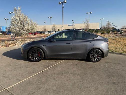 2023 Tesla Model Y Performance