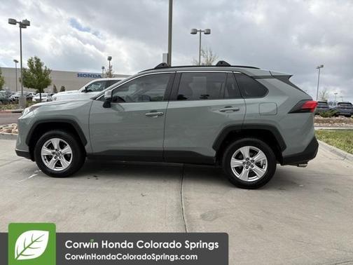2020 Toyota RAV4 XLE