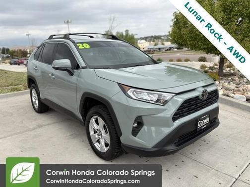 2020 Toyota RAV4 XLE