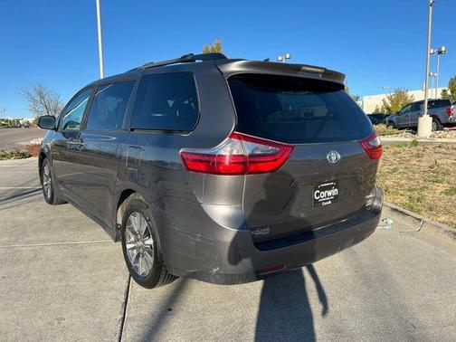 Predawn Gray Mica 2020 Toyota Sienna XLE