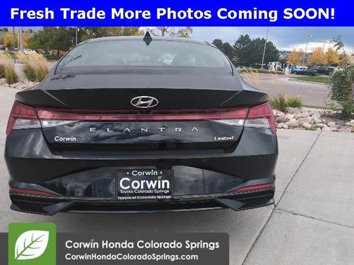2022 Hyundai ELANTRA Limited