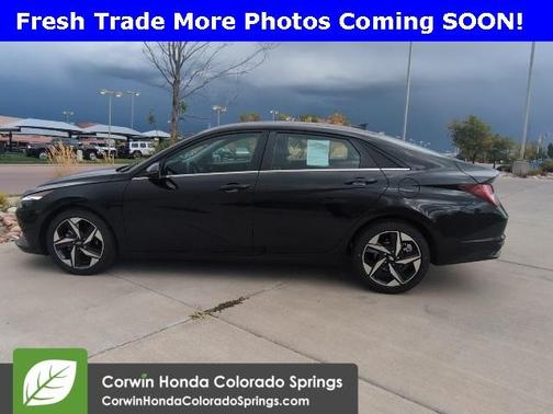2022 Hyundai ELANTRA Limited