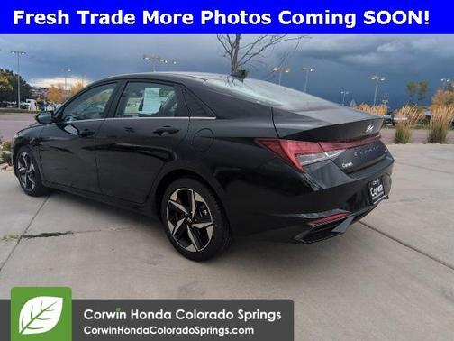 2022 Hyundai ELANTRA Limited