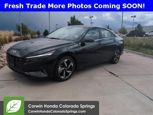 2022 Hyundai ELANTRA Limited