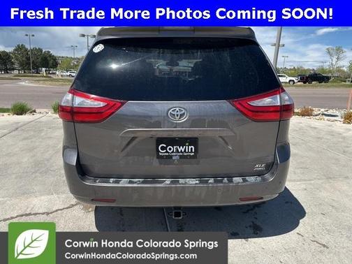 2019 Toyota Sienna XLE