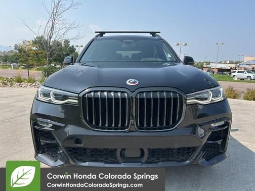 2022 BMW X7 M50i