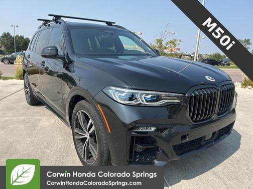 2022 BMW X7 M50i