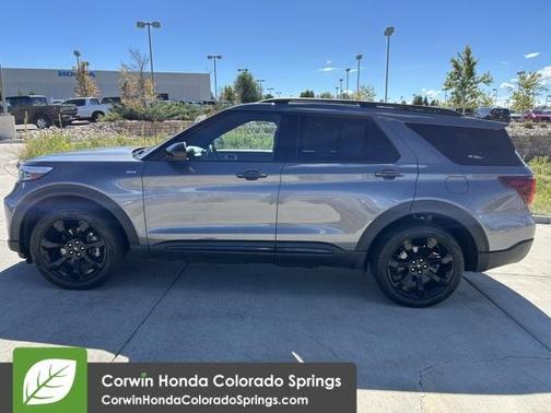 2023 Ford Explorer ST-Line