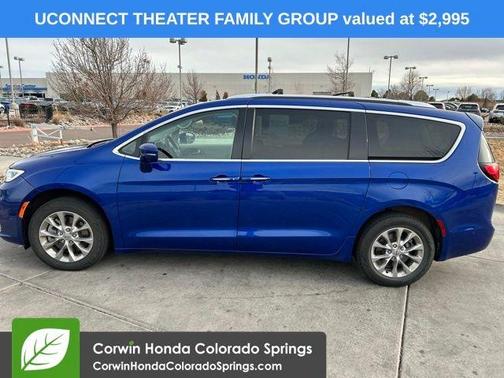 2021 Chrysler Pacifica Touring-L