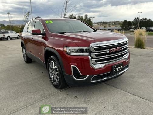 2023 GMC Acadia SLT