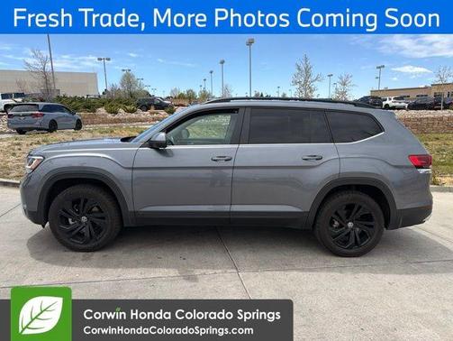 Platinum Gray Metallic 2022 Volkswagen Atlas 3.6L SE w/Technology