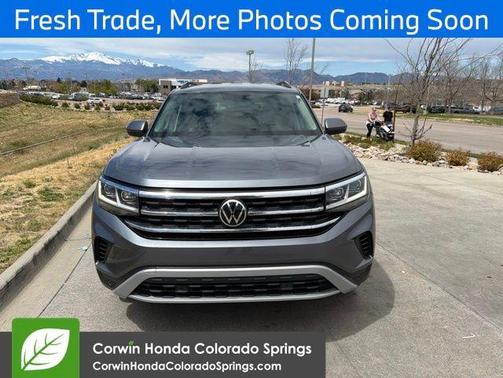Platinum Gray Metallic 2022 Volkswagen Atlas 3.6L SE w/Technology