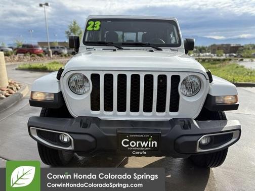 2023 Jeep Gladiator Sport