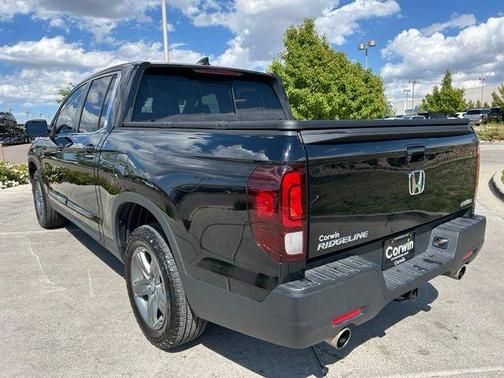 Crystal Black Pearl 2023 Honda Ridgeline RTL