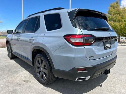 Sonic Gray Pearl 2025 Honda Pilot Sport