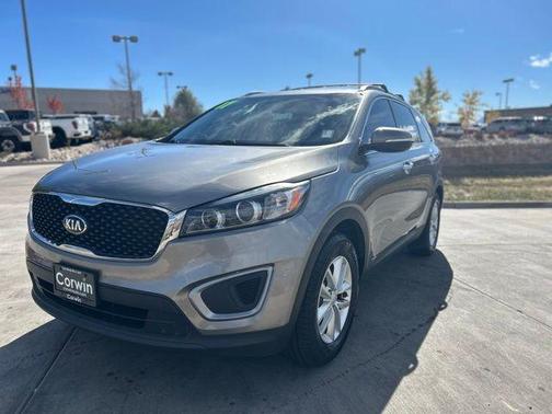 2017 Kia Sorento LX
