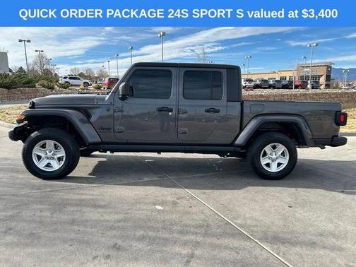 Granite Crystal Clearcoat Metallic 2022 Jeep Gladiator Sport