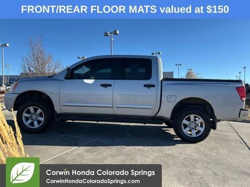 2012 Nissan Titan SV