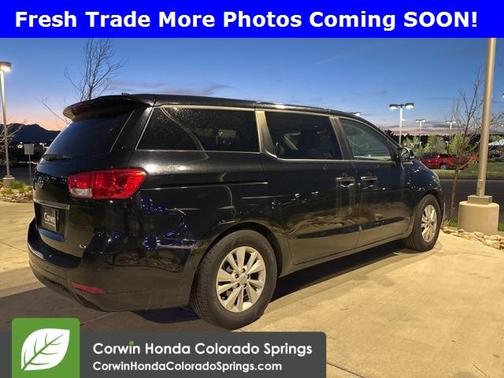 2017 Kia Sedona LX