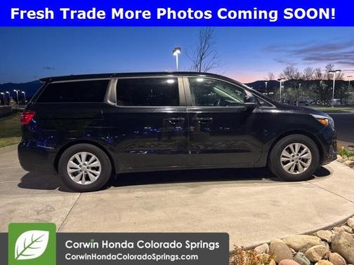 2017 Kia Sedona LX