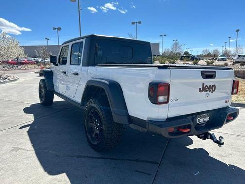 Bright White Clearcoat 2021 Jeep Gladiator Mojave