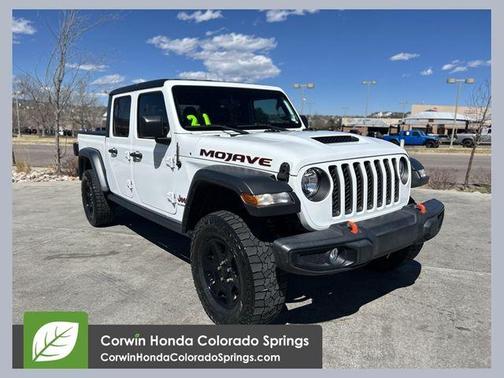 Bright White Clearcoat 2021 Jeep Gladiator Mojave