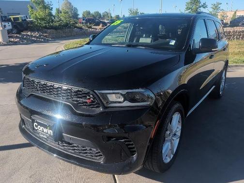 DB Black Crystal Clearcoat 2025 Dodge Durango GT