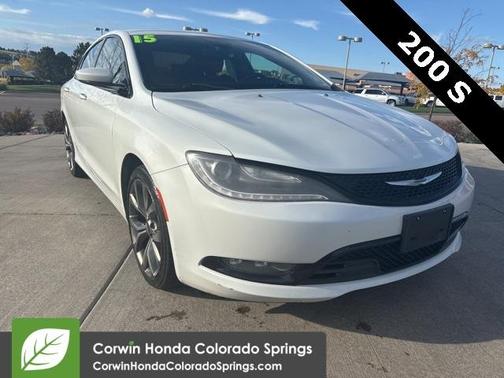 2015 Chrysler 200 S