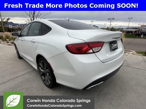 2015 Chrysler 200 S