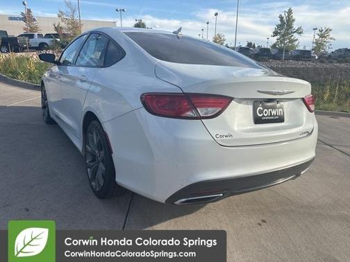 2015 Chrysler 200 S
