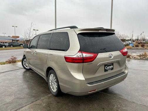 2016 Toyota Sienna L