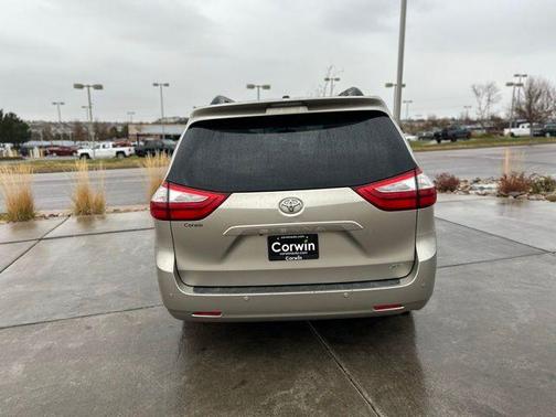 2016 Toyota Sienna L