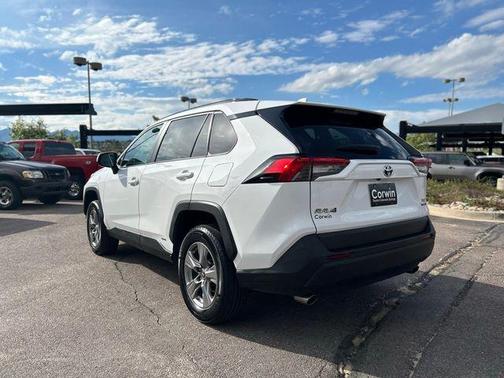 2024 Toyota RAV4 Hybrid XLE