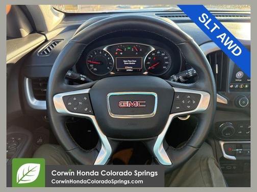2024 GMC Terrain SLT