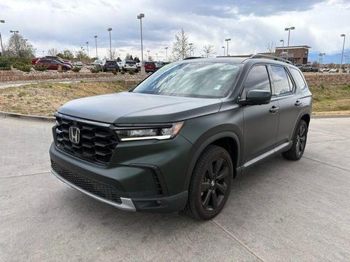 Modern Steel Metallic 2025 Honda Pilot Elite