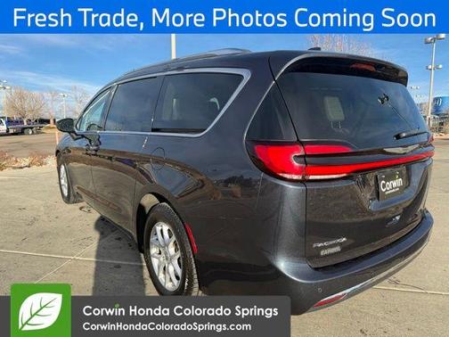 2021 Chrysler Pacifica Touring-L