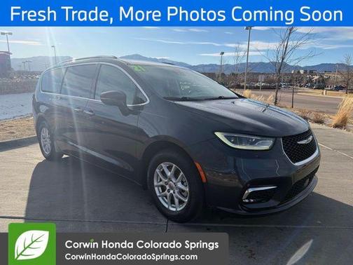 2021 Chrysler Pacifica Touring-L