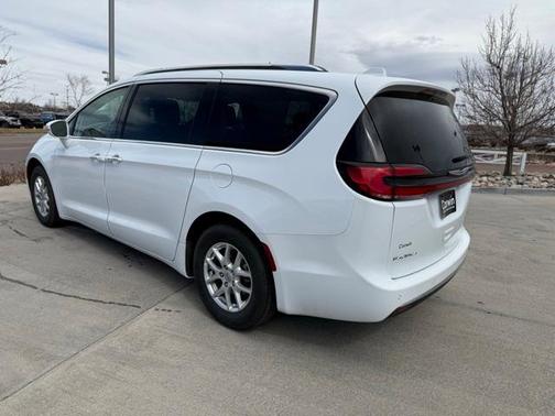 2021 Chrysler Pacifica Touring-L