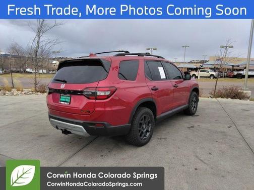 2023 Honda Pilot TrailSport
