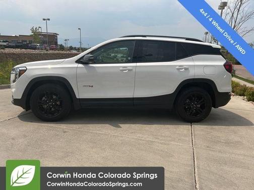 2023 GMC Terrain AT4