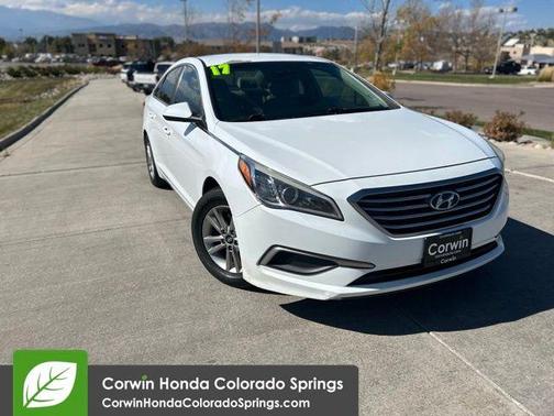 2017 Hyundai SONATA SE