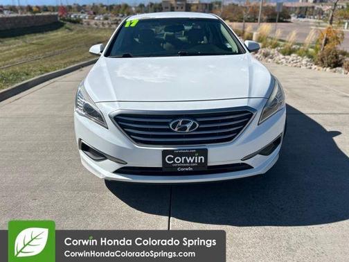 2017 Hyundai SONATA SE