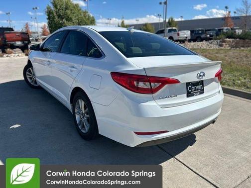 2017 Hyundai SONATA SE