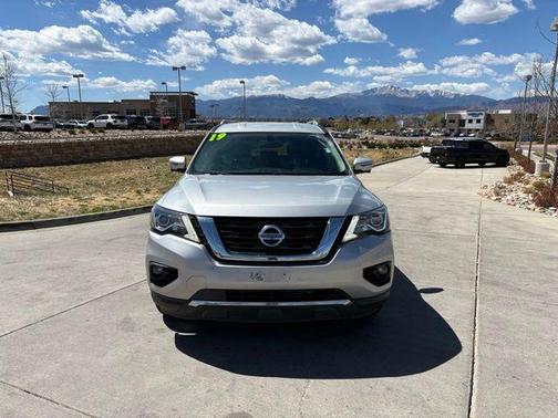 Brilliant Silver Metallic 2019 Nissan Pathfinder SL