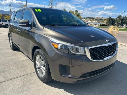 2016 Kia Sedona LX
