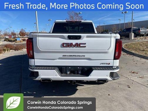 2023 GMC Sierra 1500 AT4