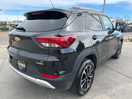 Mosaic Black Metallic 2025 Chevrolet Trailblazer LT