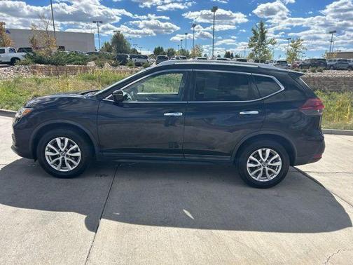 2018 Nissan Rogue SV