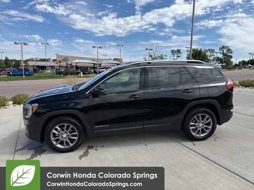 2024 GMC Terrain SLT