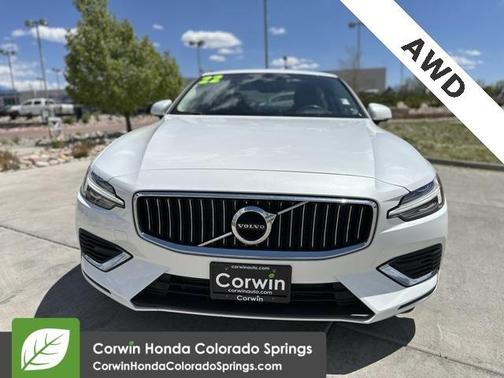 2022 Volvo S60 Recharge Plug-In Hybrid T8 Inscription